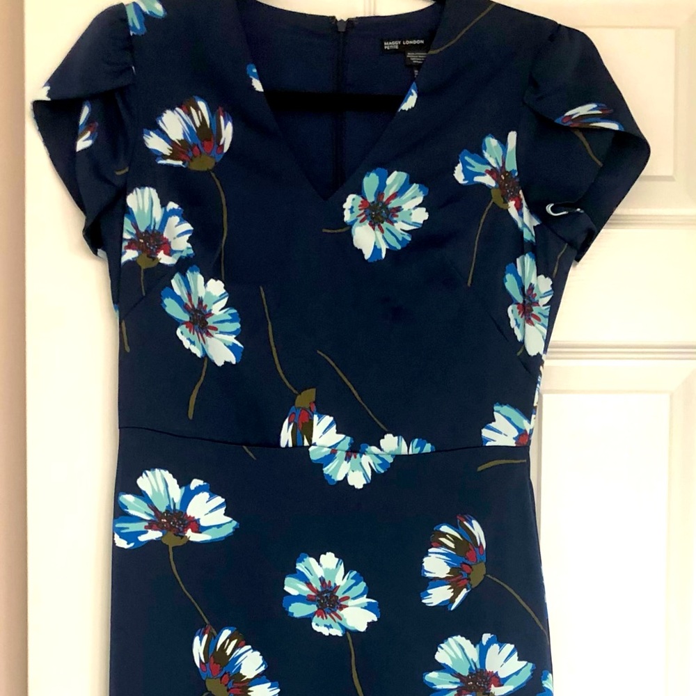 Maggy London navy floral dress. Size 4p